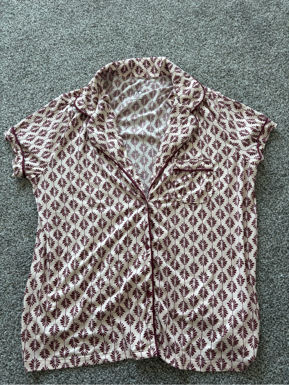 Printed Short Sleeve Pajama Top in Cream and Burgundy